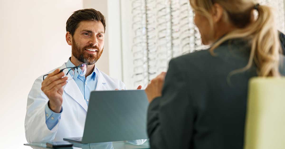 Trabajar como óptico en Estados Unidos siendo titulado en el extranjero