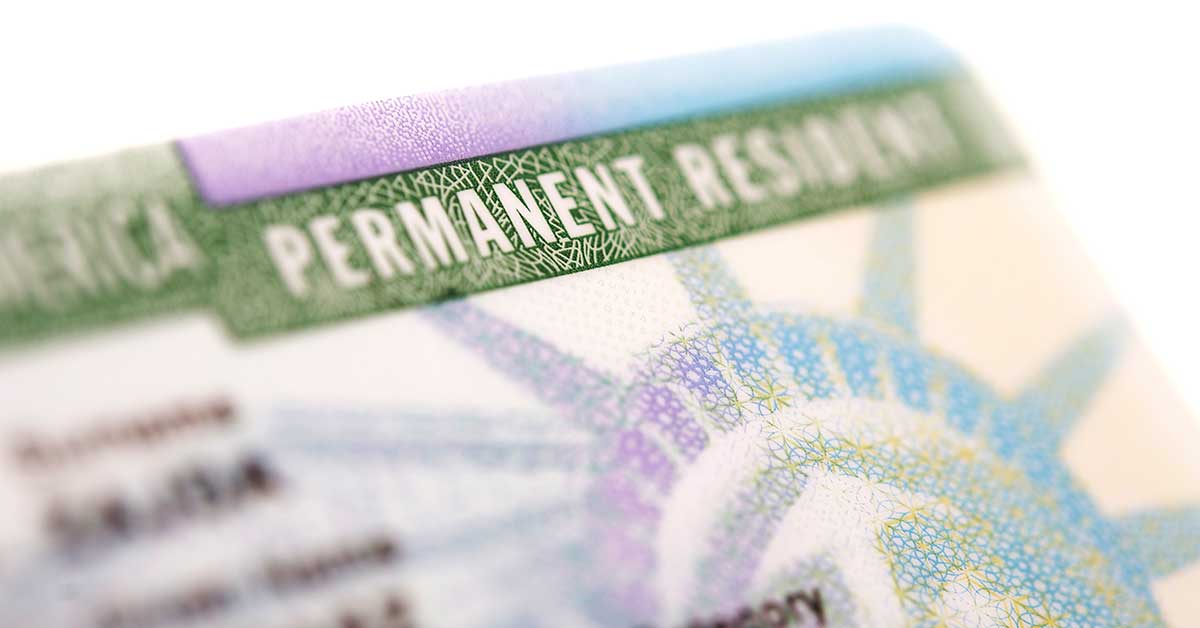 ¿Cómo obtener la tarjeta de residencia o «Green Card» en Estados Unidos?